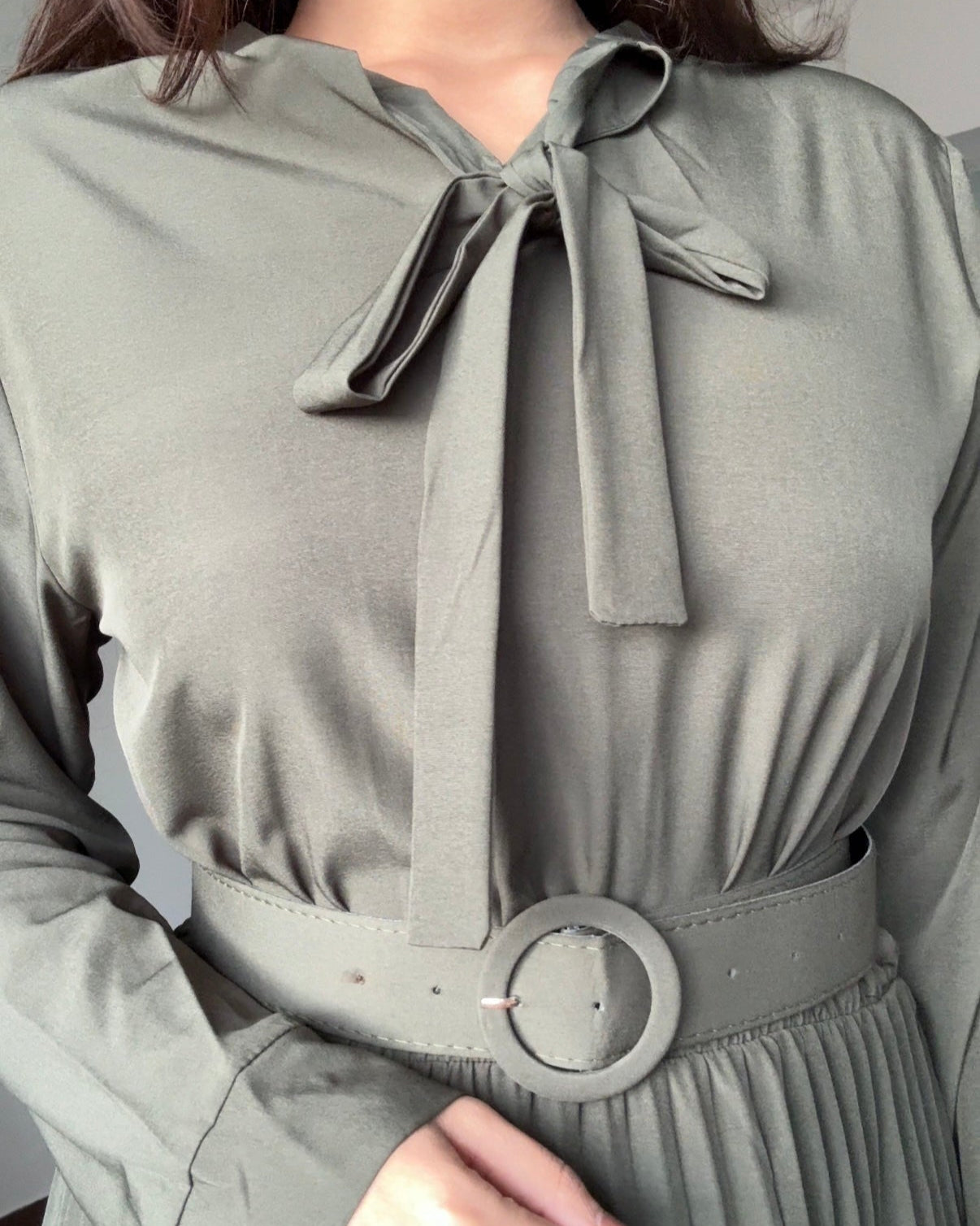 Neck Tie Up Pleated Dress With Belt