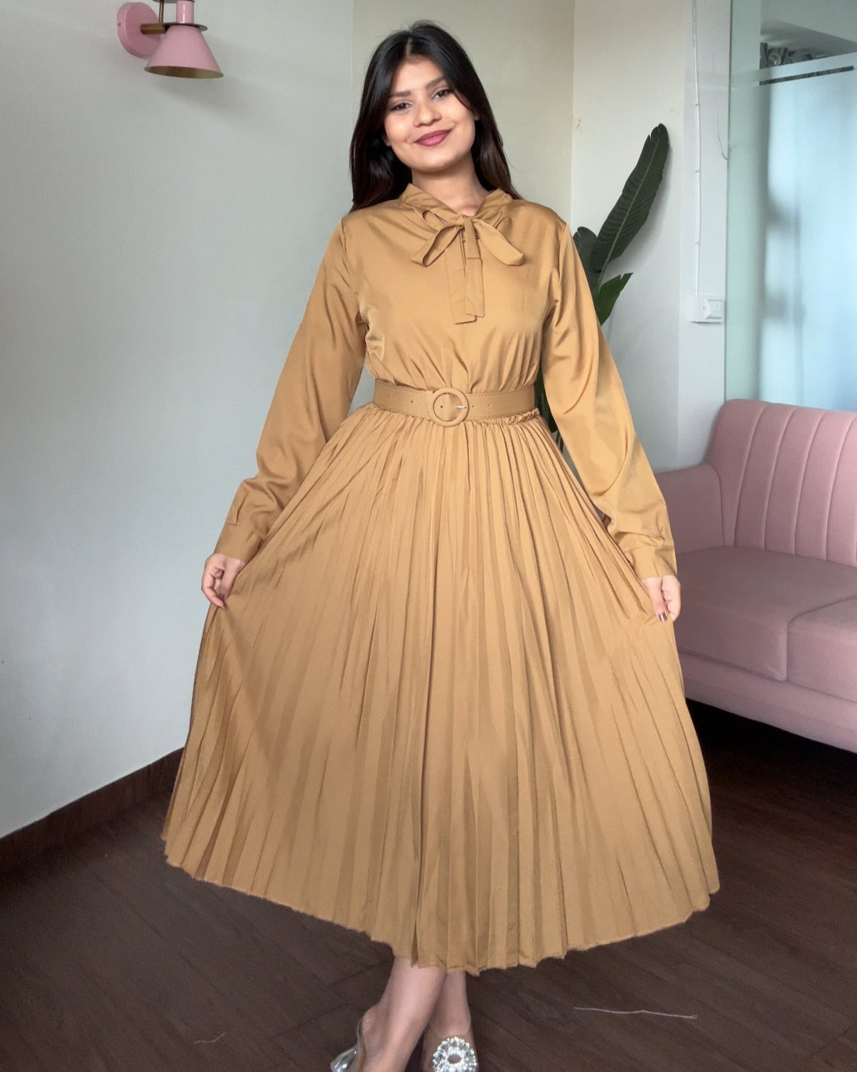 Neck Tie Up Pleated Dress With Belt