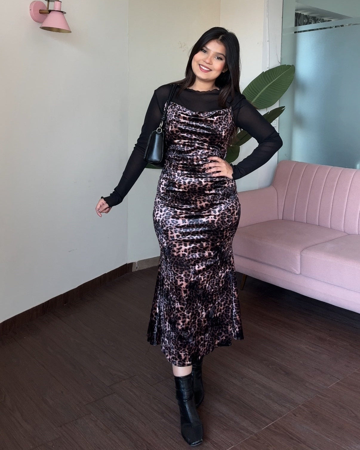 Printed Velvet Fitted Midi Dress With Inner