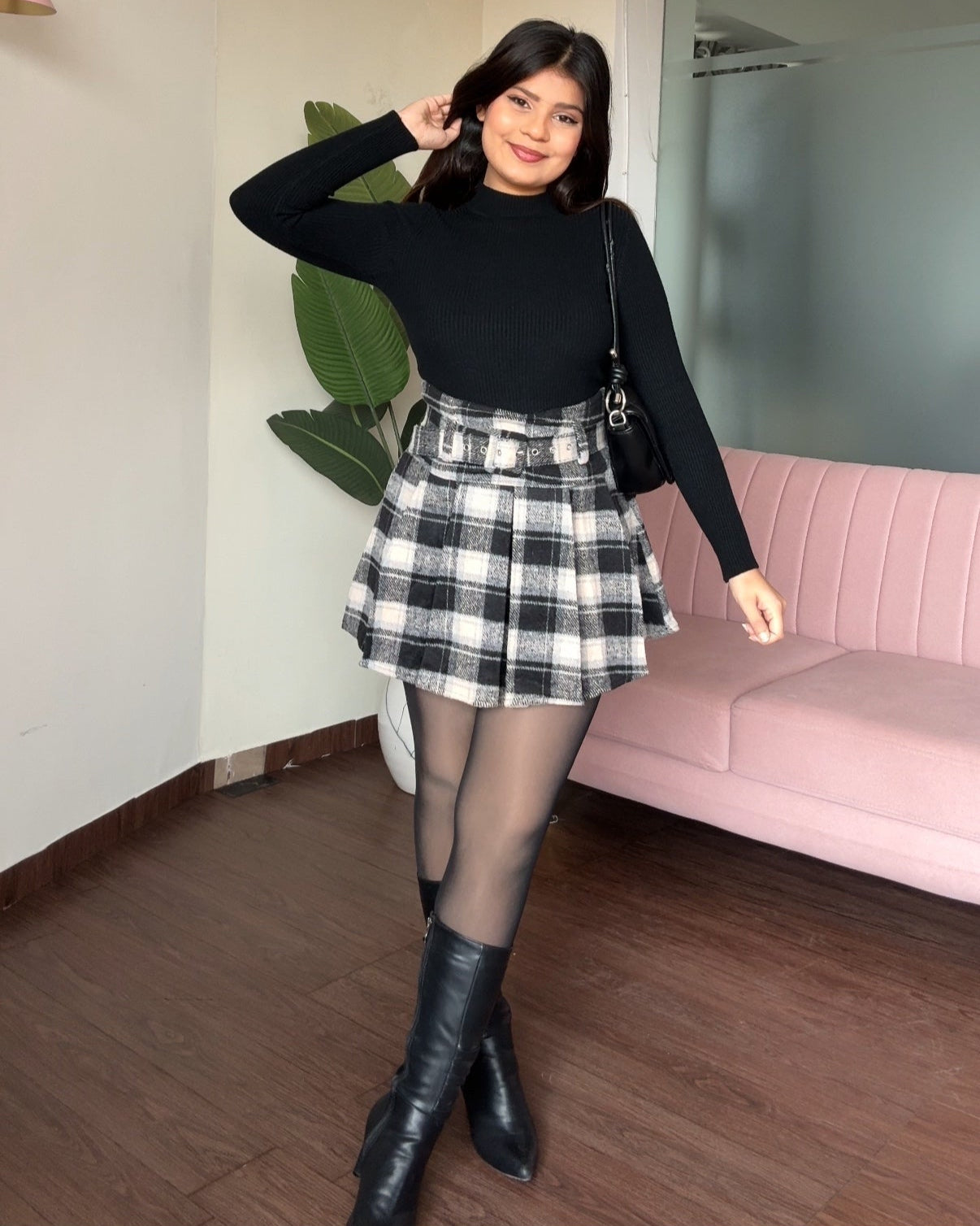 Woollen Checker Skirt With Belt